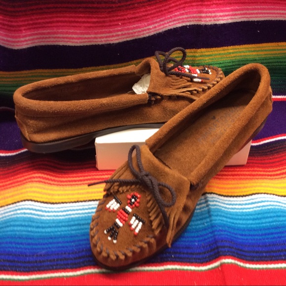 Minnetonka Shoes - MINNETONKA WOMEN’S THUNDERBIRD II MOCCASINS SIZE:9